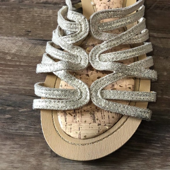 Gold Stuart Weitzman Sandals, girls size - Picture 9 of 10